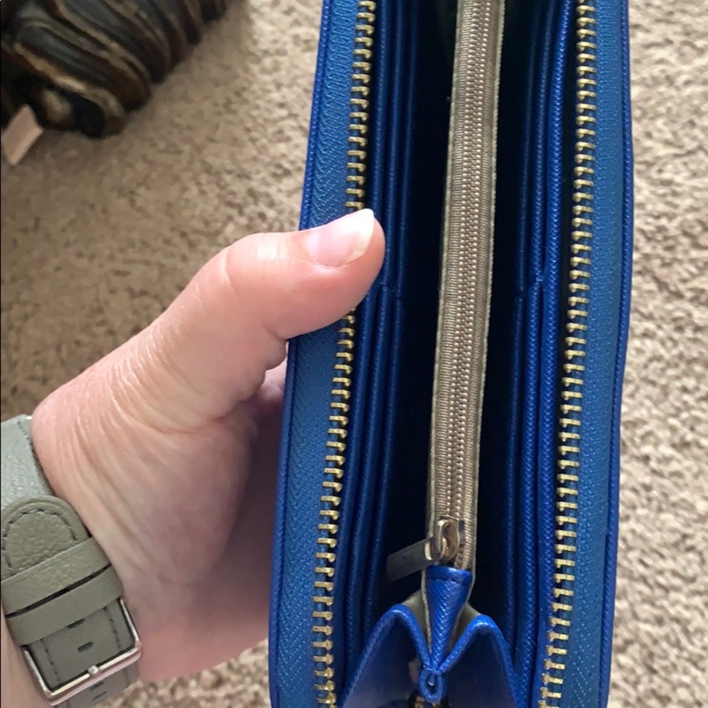 Wallets - Picture 3 of 4